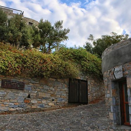 Pyrgos Traditional Village Ágios Kírykos 外观 照片