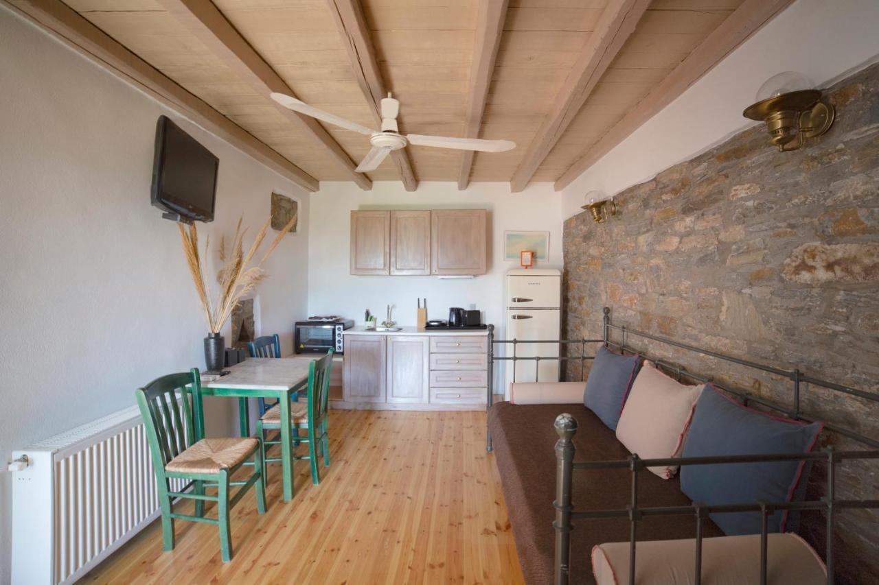 Pyrgos Traditional Village Ágios Kírykos 外观 照片